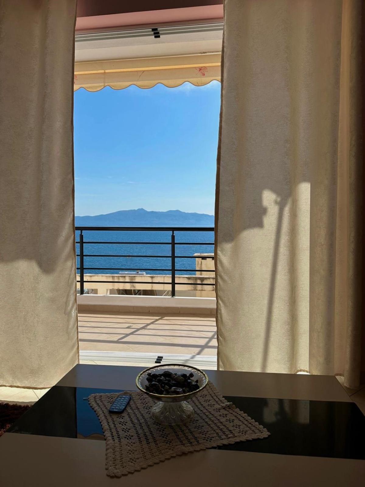 Esmeralda Apartaments Sarande Exterior photo