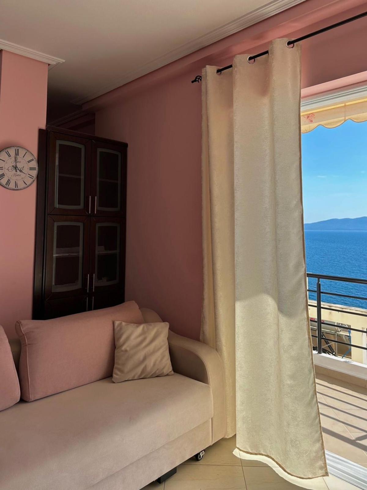 Esmeralda Apartaments Sarande Exterior photo