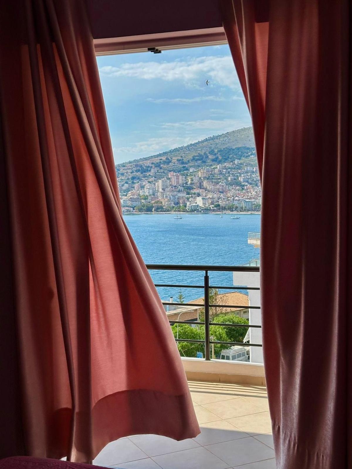 Esmeralda Apartaments Sarande Exterior photo