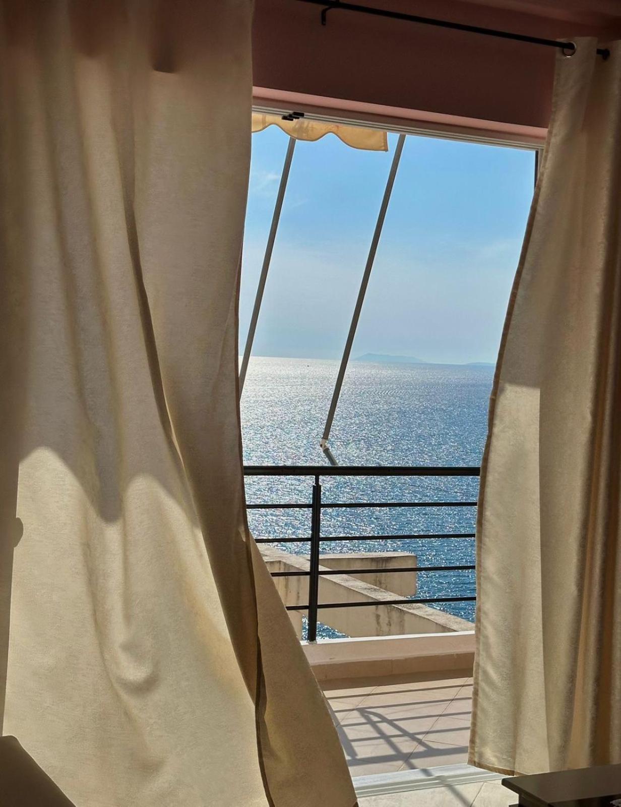 Esmeralda Apartaments Sarande Exterior photo